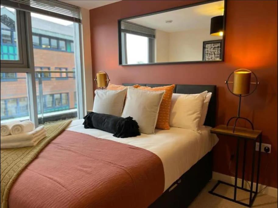Paramount City Living 105 Swindon Exteriör bild