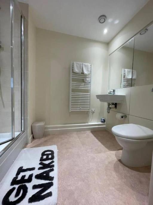 Paramount City Living 105 Swindon Exteriör bild